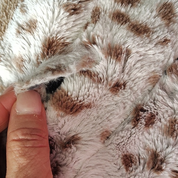 Yahada Open Cardigan Light Jacket Faux Fur Lined Size Medium Cream Brown Black - Picture 8 of 8